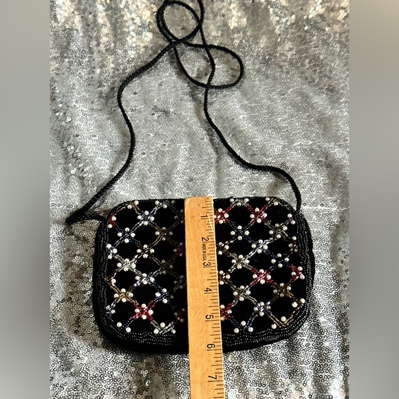 Black Beaded Crossbody Bag - Picture 13 of 16